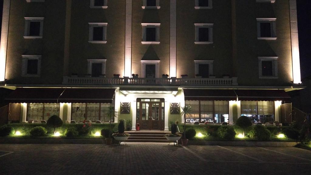 Hotel Mustang Vasqarr Exterior photo